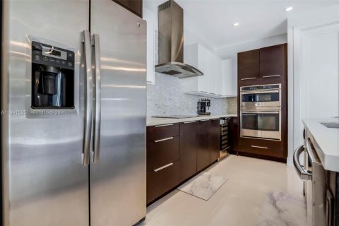 Купить виллу или дом в Дорал, Флорида 4 спальни, 169.64м2, № 2052254 - фото 15