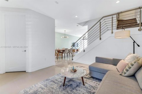 Купить виллу или дом в Дорал, Флорида 4 спальни, 169.64м2, № 2052254 - фото 9