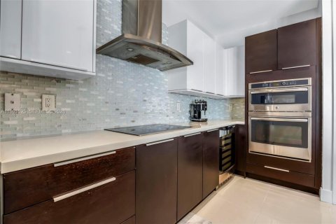 Купить виллу или дом в Дорал, Флорида 4 спальни, 169.64м2, № 2052254 - фото 18