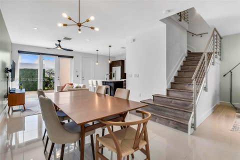 Купить виллу или дом в Дорал, Флорида 4 спальни, 169.64м2, № 2052254 - фото 13