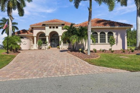 Villa ou maison à vendre à Port Charlotte, Floride: 3 chambres, 349.78 m2 № 2429213 - photo 8