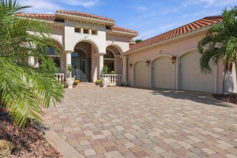 Villa ou maison à vendre à Port Charlotte, Floride: 3 chambres, 349.78 m2 № 2429213 - photo 7
