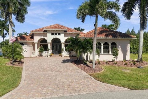 Villa ou maison à vendre à Port Charlotte, Floride: 3 chambres, 349.78 m2 № 2429213 - photo 5