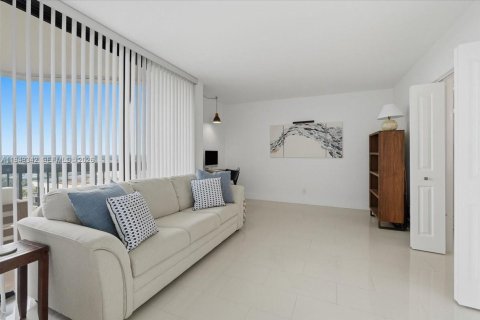 Condominio en venta en West Palm Beach, Florida, 2 dormitorios, 112.04 m2 № 2011748 - foto 24