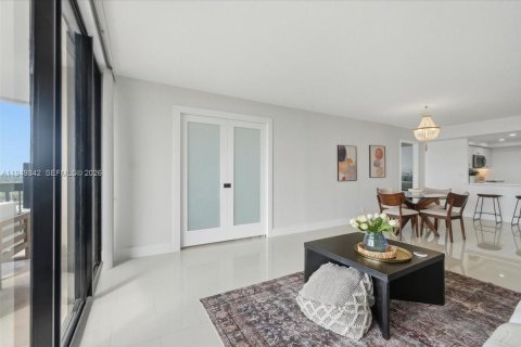 Condominio en venta en West Palm Beach, Florida, 2 dormitorios, 112.04 m2 № 2011748 - foto 16