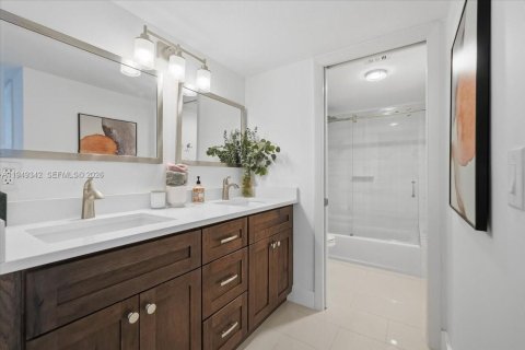 Condominio en venta en West Palm Beach, Florida, 2 dormitorios, 112.04 m2 № 2011748 - foto 22