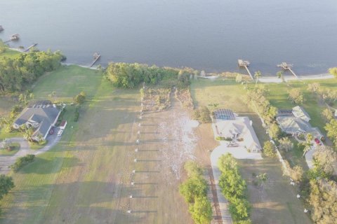Terreno en venta en Winter Haven, Florida № 1592568 - foto 2