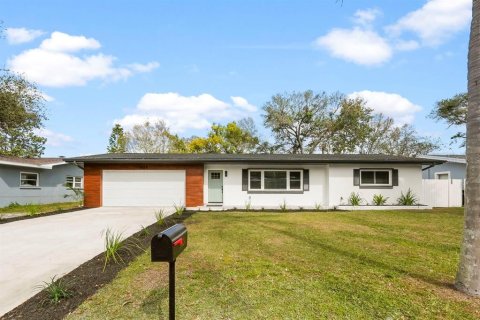 Casa en venta en Clearwater, Florida, 3 dormitorios, 164.81 m2 № 1537610 - foto 1