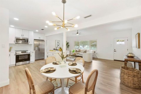 Casa en venta en Clearwater, Florida, 3 dormitorios, 164.81 m2 № 1537610 - foto 5