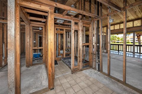 Купить кондоминиум в Трежер-Айленд, Флорида 3 комнаты, 106.37м2, № 1911263 - фото 30