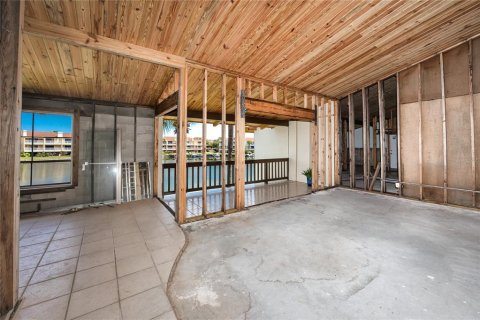 Купить кондоминиум в Трежер-Айленд, Флорида 3 комнаты, 106.37м2, № 1911263 - фото 20