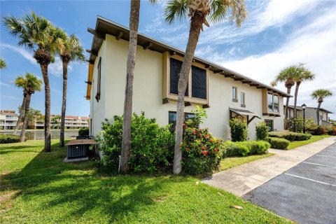 Купить кондоминиум в Трежер-Айленд, Флорида 3 комнаты, 106.37м2, № 1911263 - фото 3