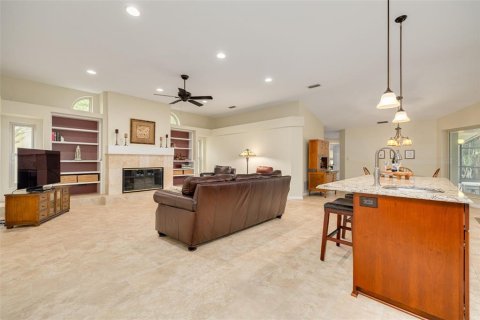 Villa ou maison à vendre à Palm Harbor, Floride: 4 chambres, 292.46 m2 № 2410049 - photo 9
