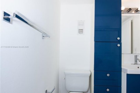 Copropriété à vendre à North Miami Beach, Floride: 2 chambres, 96.62 m2 № 1978194 - photo 24