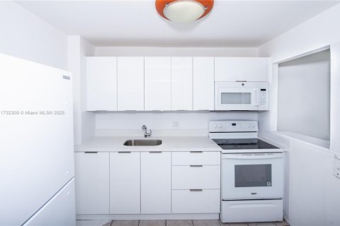 Copropriété à vendre à North Miami Beach, Floride: 2 chambres, 96.62 m2 № 1978194 - photo 5