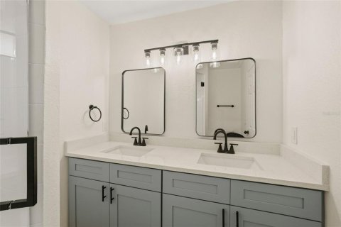 Townhouse in Palm Harbor, Florida 2 bedrooms, 106.84 sq.m. № 2199127 - photo 27