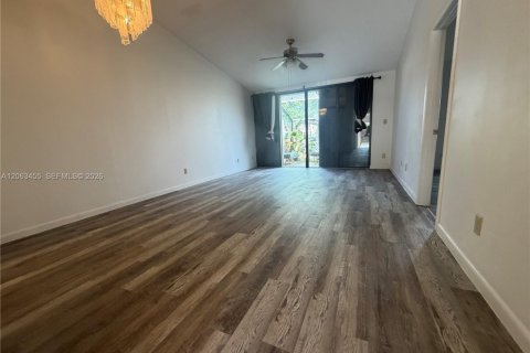 Touwnhouse à louer à Pembroke Pines, Floride: 3 chambres, 101.73 m2 № 2266235 - photo 5