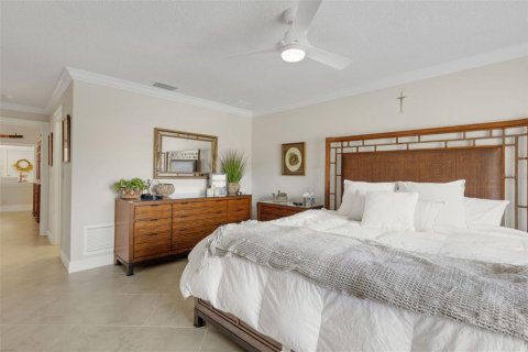 House in Sarasota, Florida 2 bedrooms, 171.5 sq.m. № 2215923 - photo 4