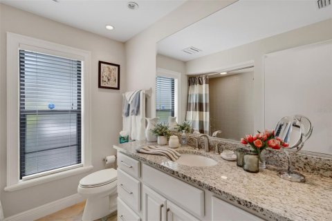 House in Sarasota, Florida 2 bedrooms, 171.5 sq.m. № 2215923 - photo 13