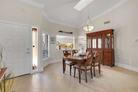 House in Sarasota, Florida 2 bedrooms, 171.5 sq.m. № 2215923 - photo 14