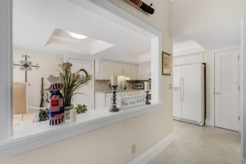 House in Sarasota, Florida 2 bedrooms, 171.5 sq.m. № 2215923 - photo 18