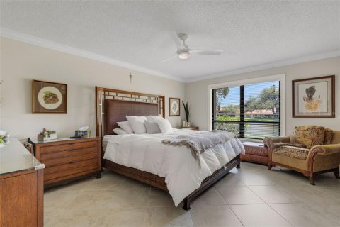 House in Sarasota, Florida 2 bedrooms, 171.5 sq.m. № 2215923 - photo 2
