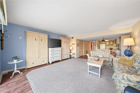 Condominio en venta en Mount Dora, Florida, 1 dormitorio, 54.35 m2 № 2235472 - foto 16