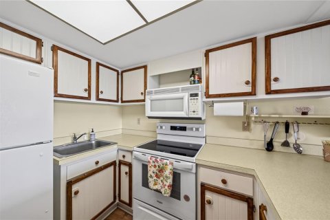Condominio en venta en Mount Dora, Florida, 1 dormitorio, 54.35 m2 № 2235472 - foto 9