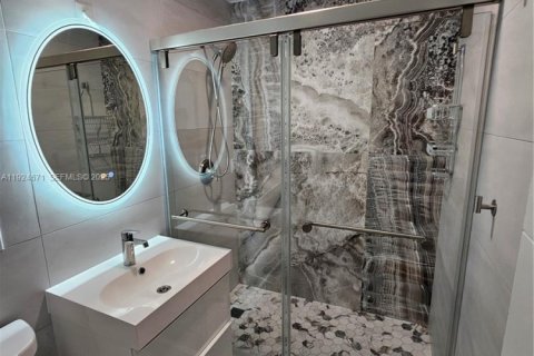 Снять в аренду виллу или дом в Дирфилд-Бич, Флорида 3 спальни, 157.93м2, № 1983840 - фото 19