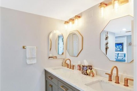 Купить кондоминиум в Гудзон, Флорида 9 комнат, 145.21м2, № 1640780 - фото 6