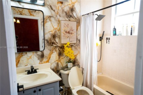 Купить таунхаус в Майами-Лейкс, Флорида 3 спальни, 134.71м2, № 2049758 - фото 21