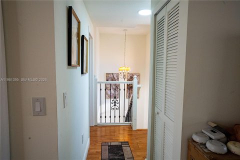 Купить таунхаус в Майами-Лейкс, Флорида 3 спальни, 134.71м2, № 2049758 - фото 20