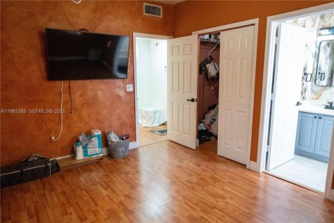 Купить таунхаус в Майами-Лейкс, Флорида 3 спальни, 134.71м2, № 2049758 - фото 17