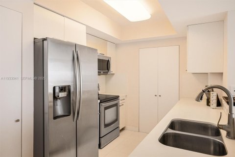 Снять в аренду кондоминиум в Авентура, Флорида 2 спальни, 109.16м2, № 2034993 - фото 6