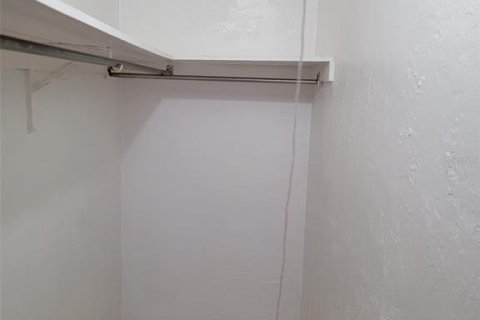 Снять в аренду квартиру в Дейтона-Бич, Флорида 4 комнаты, 83.61м2, № 1901671 - фото 8