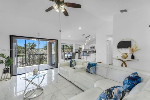 Townhouse in Coral Springs, Florida 3 bedrooms, 148.64 sq.m. № 1890947 - photo 6