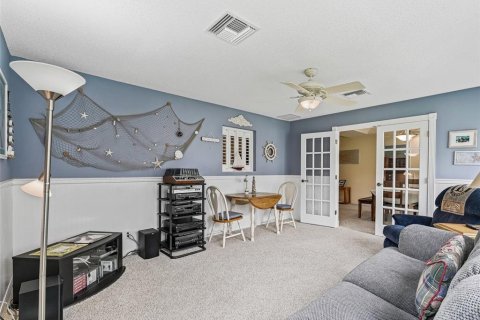 House in The Villages, Florida 3 bedrooms, 173.91 sq.m. № 1624924 - photo 17