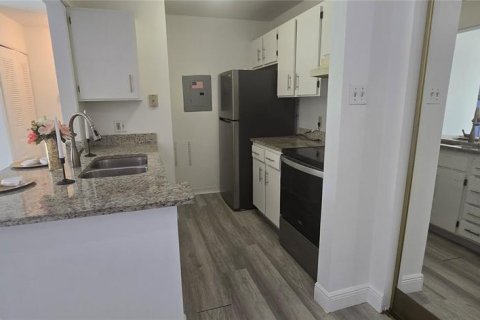Appartement à louer à Kissimmee, Floride: 2 chambres, 84.54 m2 № 2388149 - photo 10