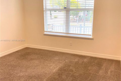 Villa ou maison à louer à Orlando, Floride: 4 chambres, 201.6 m2 № 1985889 - photo 18