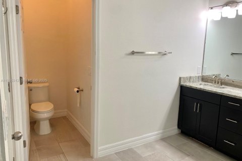 Villa ou maison à louer à Orlando, Floride: 4 chambres, 201.6 m2 № 1985889 - photo 6