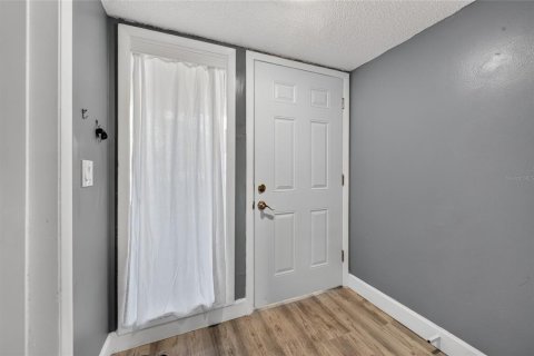 Condo in New Smyrna Beach, Florida, 2 bedrooms № 2391541 - photo 14