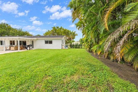 Villa ou maison à vendre à Miami, Floride: 3 chambres, 125.6 m2 № 2409125 - photo 10