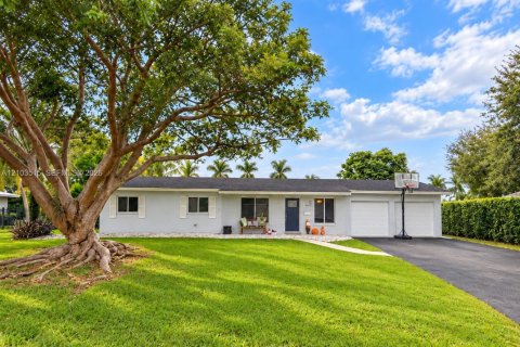Villa ou maison à Miami, Floride 3 chambres, 125.6 m2 № 2409125
