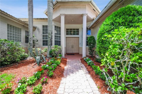 Villa ou maison à louer à Cooper City, Floride: 5 chambres, 284.84 m2 № 1790984 - photo 2