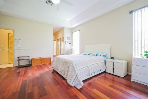 Villa ou maison à louer à Cooper City, Floride: 5 chambres, 284.84 m2 № 1790984 - photo 11