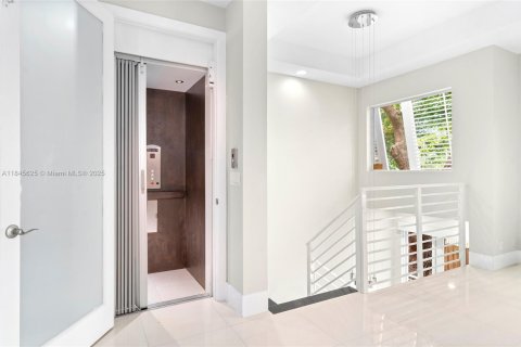 Купить таунхаус в Форт-Лодердейл, Флорида 3 спальни, 196.95м2, № 2022409 - фото 8