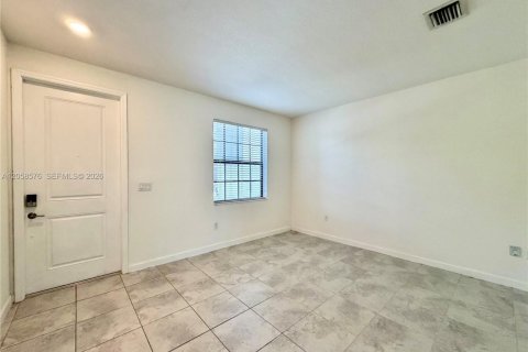 Купить таунхаус в Хомстед, Флорида 3 спальни, 138.24м2, № 2245919 - фото 4