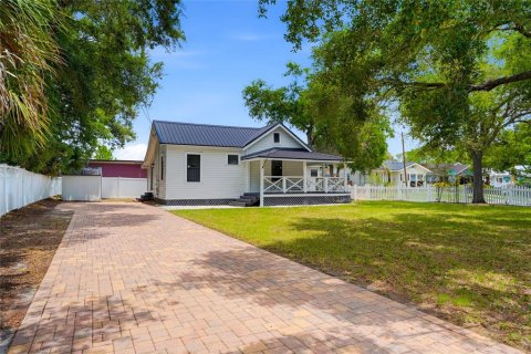 House in Tampa, Florida 3 bedrooms, 113.99 sq.m. № 2151870 - photo 18