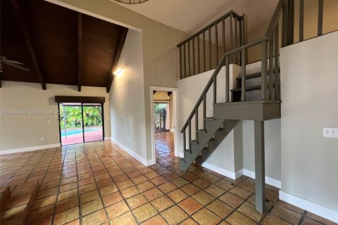 Casa en alquiler en Miami, Florida, 3 dormitorios, 131.27 m2 № 2030194 - foto 14