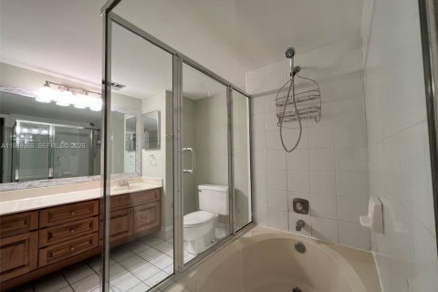 Casa en alquiler en Miami, Florida, 3 dormitorios, 131.27 m2 № 2030194 - foto 19